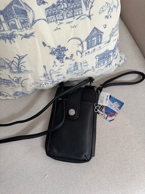 Black Crossbody Phone Wallet Bag Wristlet - Mundi Westport